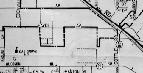 1970 map shows an at-grade railroad crossing of County Road G10 (Bossom Hill Road and Cottle Road).