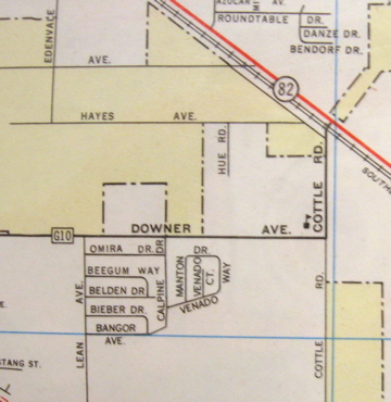 1961 map. Downer Ave. became Blossom HIll Road. Again, at-grade railroad crossing of Cottle Road is shown.