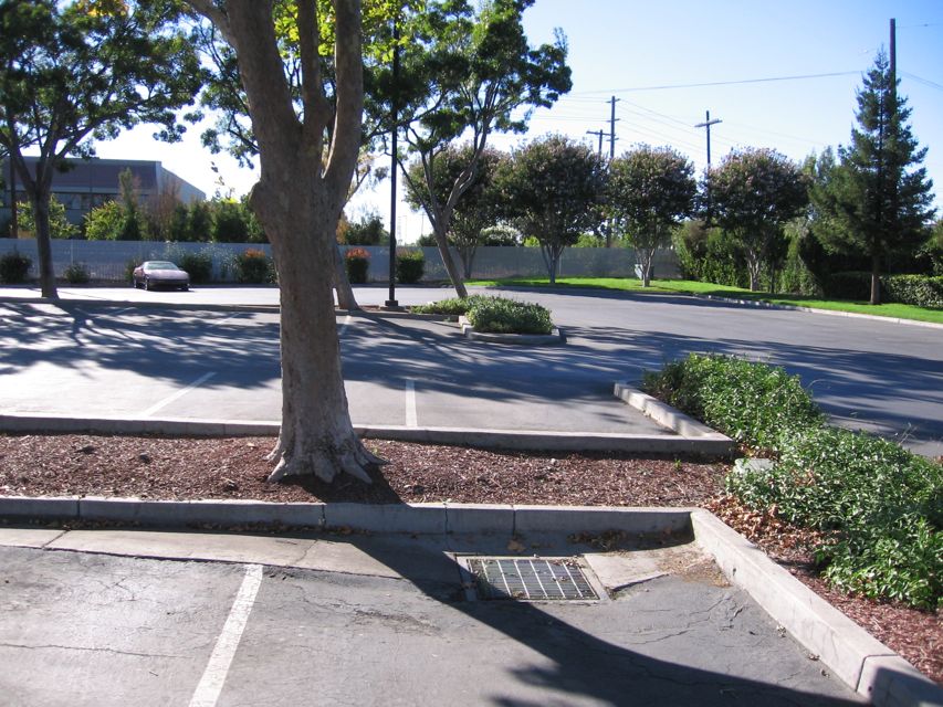 BAE has back fence preventing walking through parking lot.
